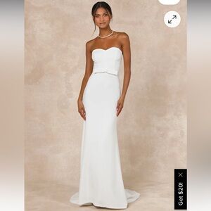 Elegant White Strapless Dress